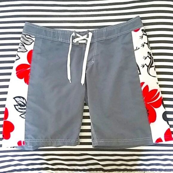 M. V Fashion Other - Mens N.V Fashion NWOT Swimwear Board Shorts SZ 11